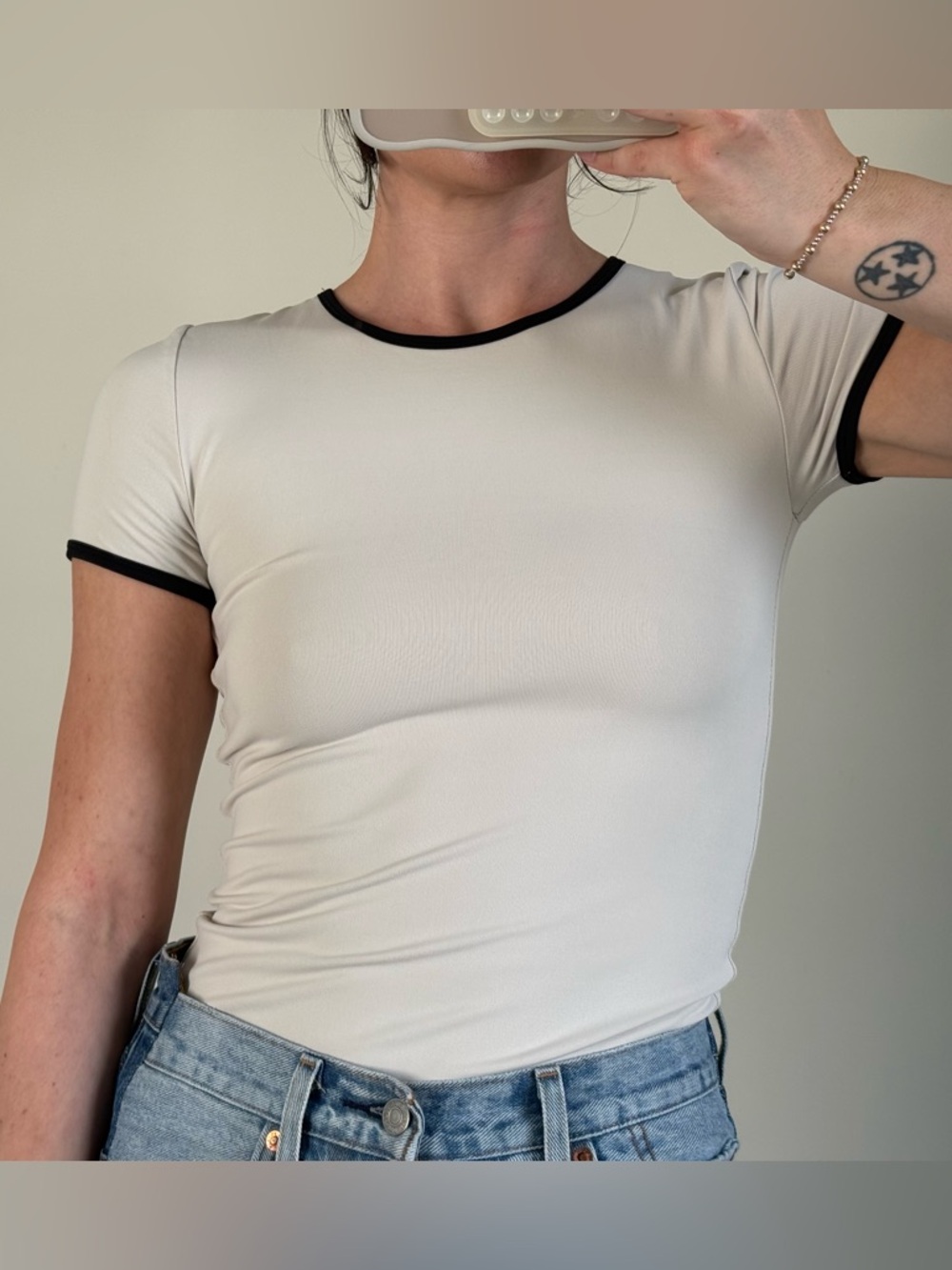 LIKE NEW Aritzia Original Contour Marvel T-Shirt Cream & Black - Women’s Small